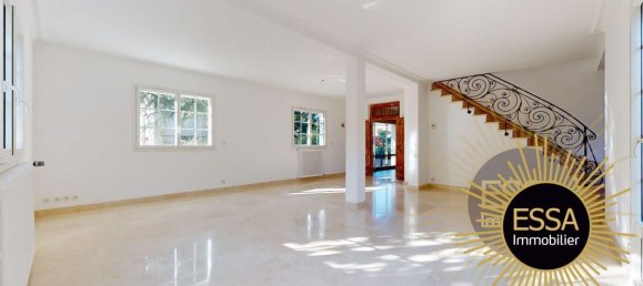 5 Schlafzimmer Haus in Velizy-Villacoublay, France, Nr. 327512 11