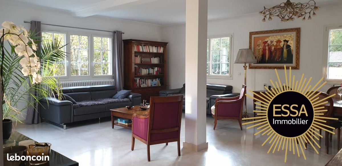 5 Schlafzimmer Haus in Velizy-Villacoublay, France, Nr. 327512
