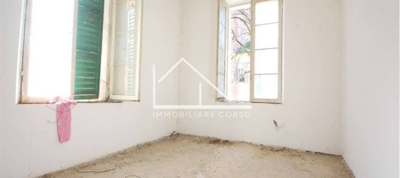 1 bedroom Apartment in San Martino in Rio, Italy No. 193466 10