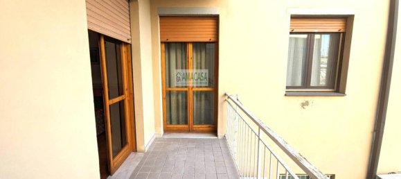 3 rooms Apartment in Maranello, Italy No. 108273 8