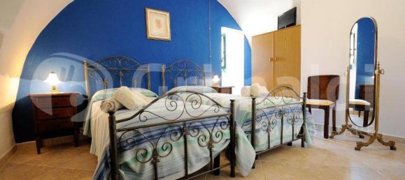 Edificio de 5 habitaciónes en Gallipoli, Italy No. 291594 12