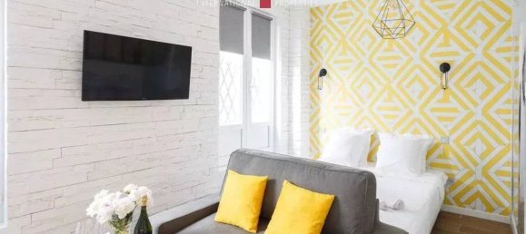 2 bedrooms Apartment in Paris, France No. 187485 2