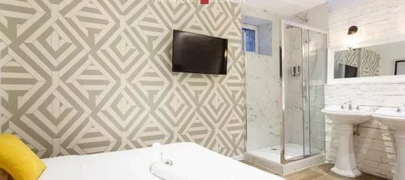 2 bedrooms Apartment in Paris, France No. 187485 10