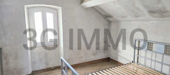 2 bedrooms House in Uzes, France No. 200753 10