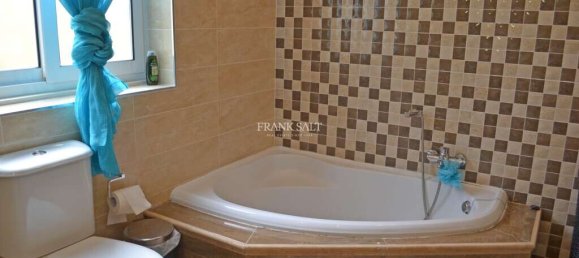 3 bedrooms Apartment in Ghaxaq, Malta No. 6290 10