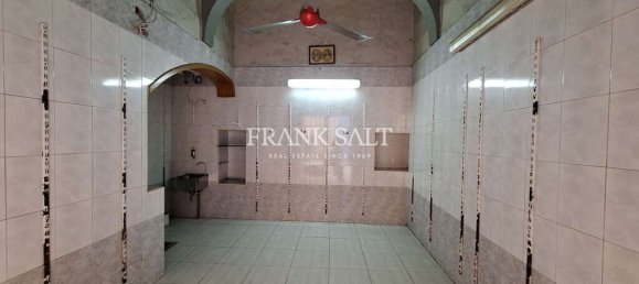 Laden in Floriana, Malta, Nr. 13246 3