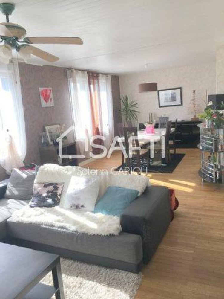 2 bedrooms Apartment in Lorient, France No. 6666