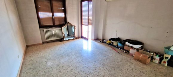 Квартира с 4 комнатами в Виджевано, Италия № 75208 14