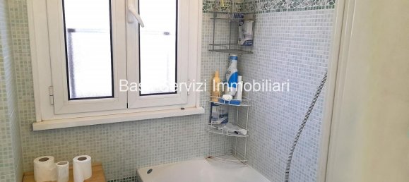 3 rooms Apartment in Rome, Italy No. 24473 32