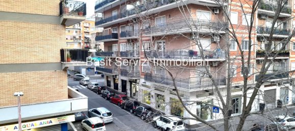 3 rooms Apartment in Rome, Italy No. 24473 38