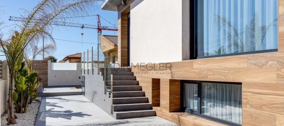 4 bedrooms House in Torrevieja, Spain No. 131901 9