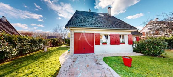 5 bedrooms Castles in Pontault-Combault, France No. 162735 4