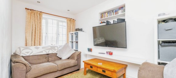 2 bedrooms House in Billingshurst, United Kingdom No. 2359 2