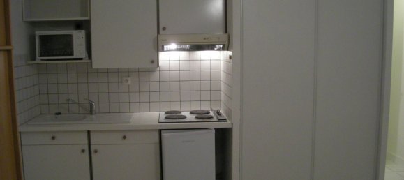 Studio in Royan, France No. 282326 4