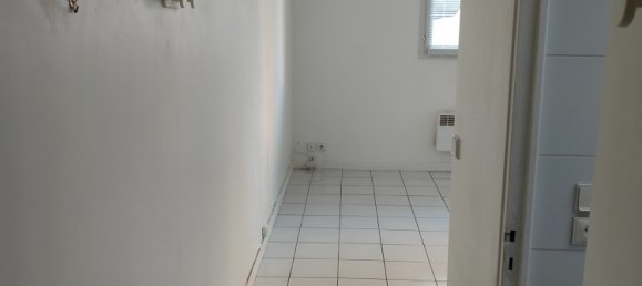 Studio in Royan, France No. 282326 6