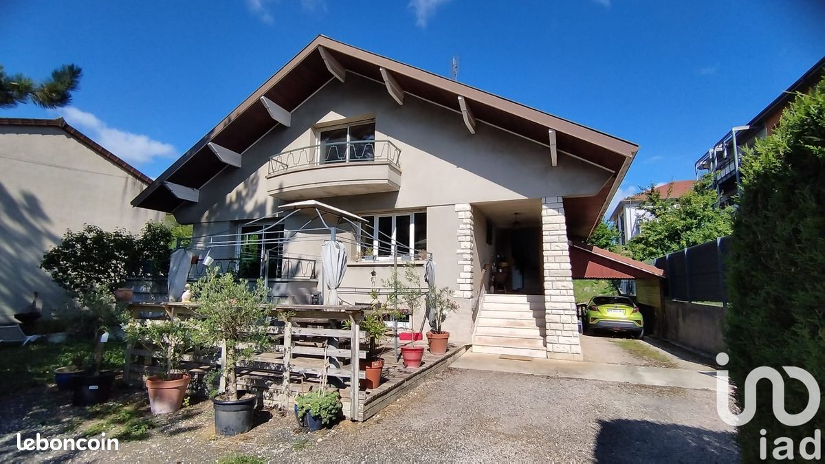 3 chambres Maison à Oyonnax, France No. 286940