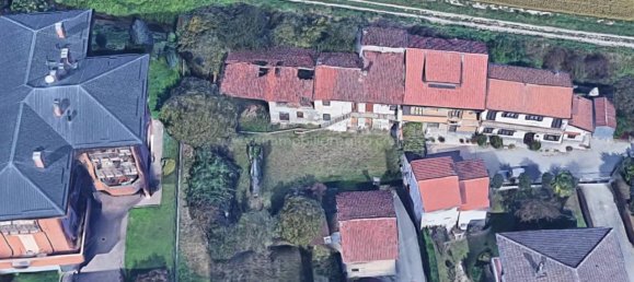 1050m² Land in Novara, Italy No. 28494 18