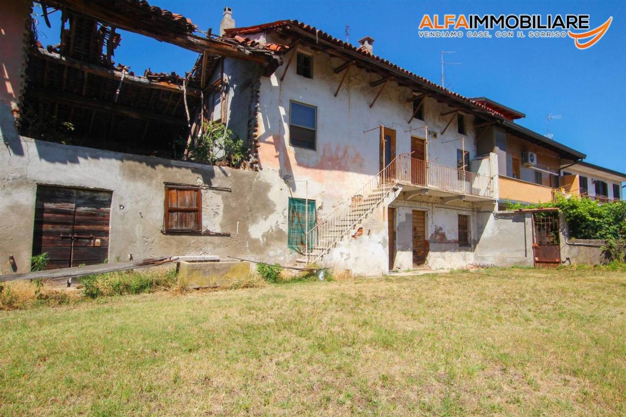 1050m² Land in Novara, Italy No. 28494