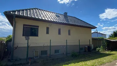 Дом с 2 комнатами в Гёллерсдорф, Австрия № 243176