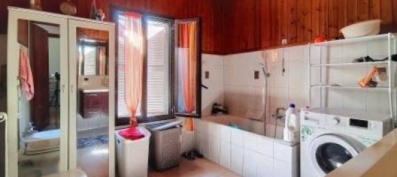 4 bedrooms Apartment in Marcaria, Italy No. 5065 10