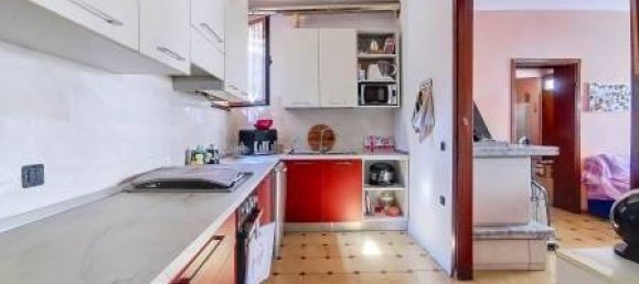 4 bedrooms Apartment in Marcaria, Italy No. 5065 8