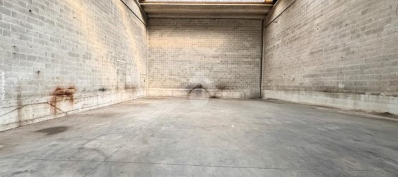 1-Zimmer Lagerhaus in Zelo Buon Persico, Italy, Nr. 61119 4