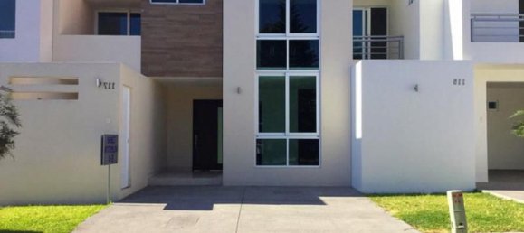 3 bedrooms House in Colima, Mexico No. 157058 2