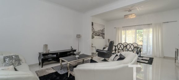 4 bedrooms Villa in Meadows, UAE No. 30545 3