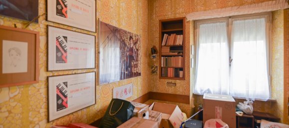 6 rooms Apartment in Rome, Italy No. 12656 20