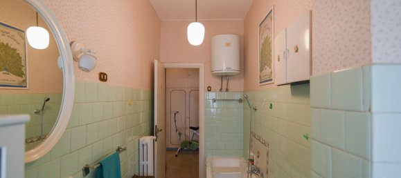 6 rooms Apartment in Rome, Italy No. 12656 27