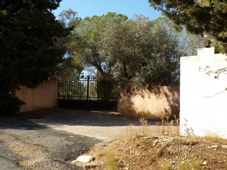 Terreno en Narbonne, France 2234 m² No. 324994
