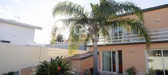 4 bedrooms House in Ragusa, Italy No. 218069 10