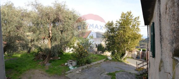 Дом с 5 комнатами в Мальоло, Италия № 36932 37