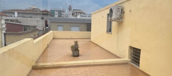 Дом с 6 комнатами в Сан Северо, Италия № 20221 14