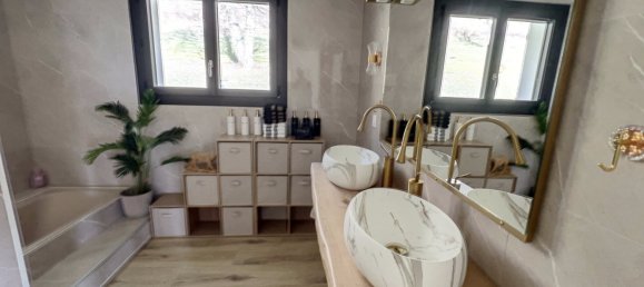 4 bedrooms Villa in Novalaise, France No. 201434 7