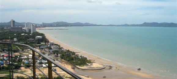 3 bedrooms Condo in Pattaya, Thailand No. 1421 2