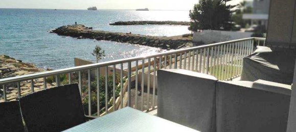 3 bedrooms Apartment in Germasogeia, Cyprus No. 11235 8