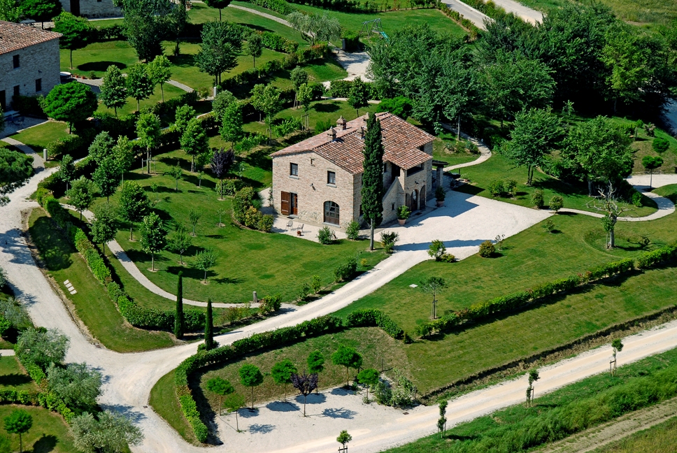 5 bedrooms House in Cortona, Italy No. 58502