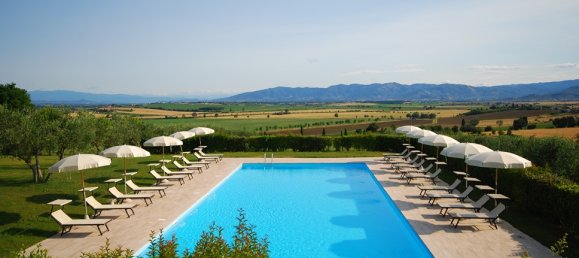 5 bedrooms House in Cortona, Italy No. 58502 3