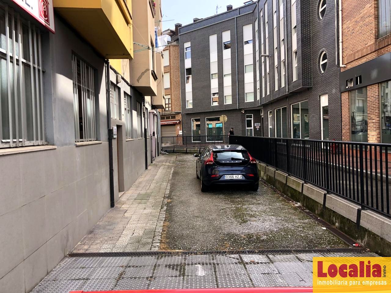 Oficina en Torrelavega, Spain 330 m² No. 164316