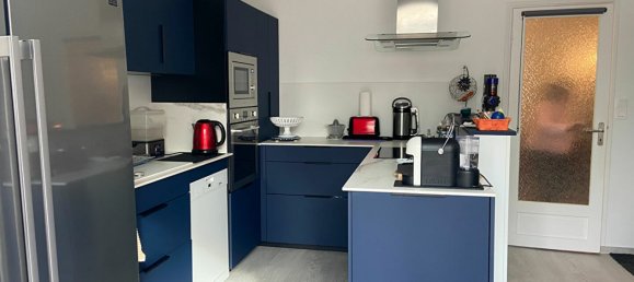 3 bedrooms House in Nevers, France No. 208059 3