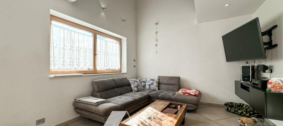 3 rooms Apartment in Roveré della Luna, Italy No. 234463 7
