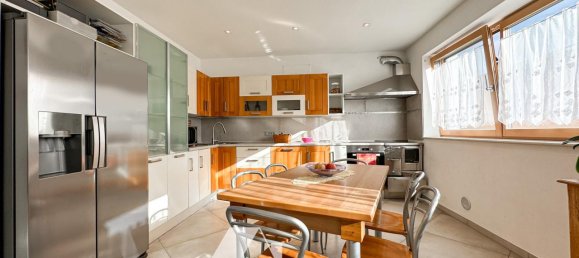 3 rooms Apartment in Roveré della Luna, Italy No. 234463 3