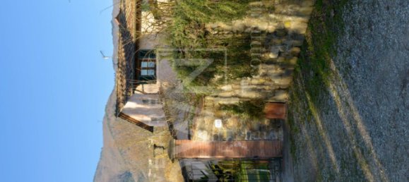 7 rooms House in Capannori, Italy No. 10410 5