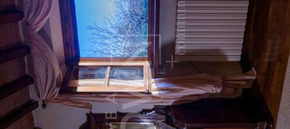 7 rooms House in Capannori, Italy No. 10410 46