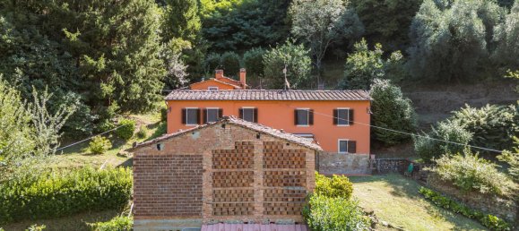 4 bedrooms House in Pescia, Italy No. 257821 5