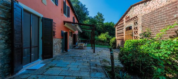 4 bedrooms House in Pescia, Italy No. 257821 11