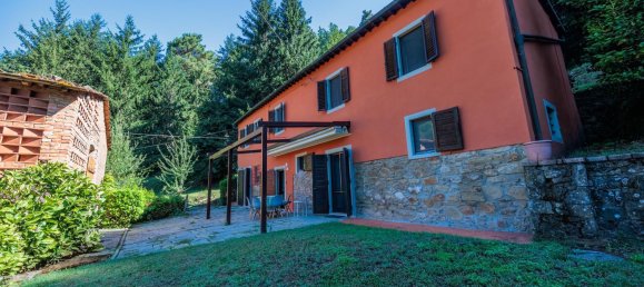 4 bedrooms House in Pescia, Italy No. 257821 15