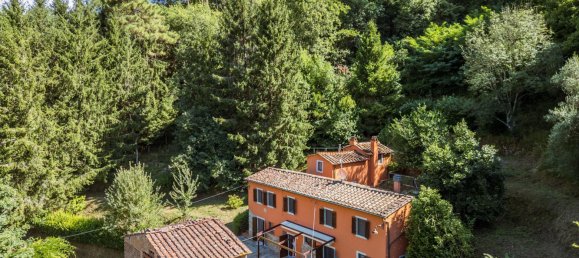 4 bedrooms House in Pescia, Italy No. 257821 3