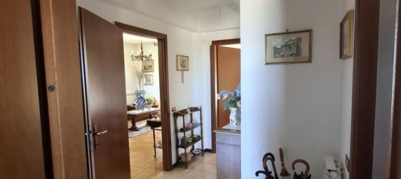 4 bedrooms Apartment in Todi, Italy No. 311498 5